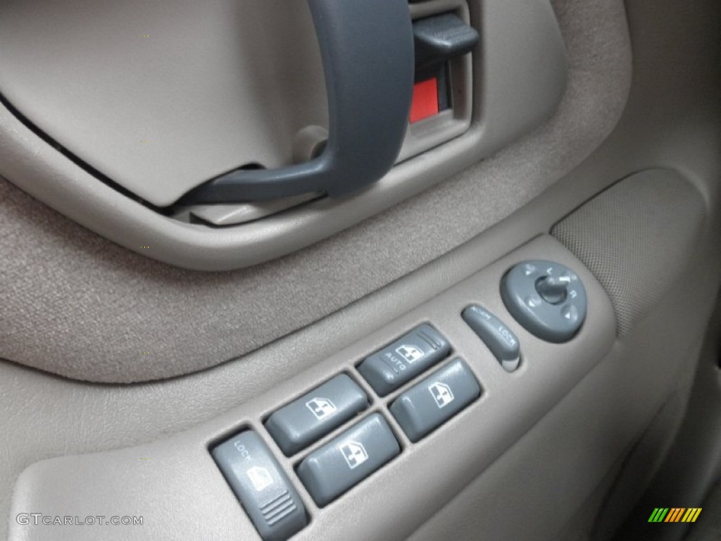 1998 GMC Yukon SLE 4x4 Controls Photo #59496889