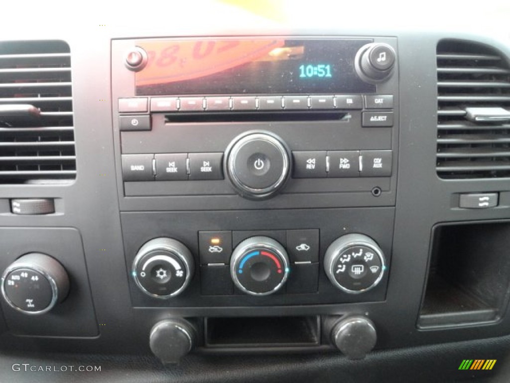 2008 Chevrolet Silverado 1500 LT Extended Cab 4x4 Controls Photo #59498886