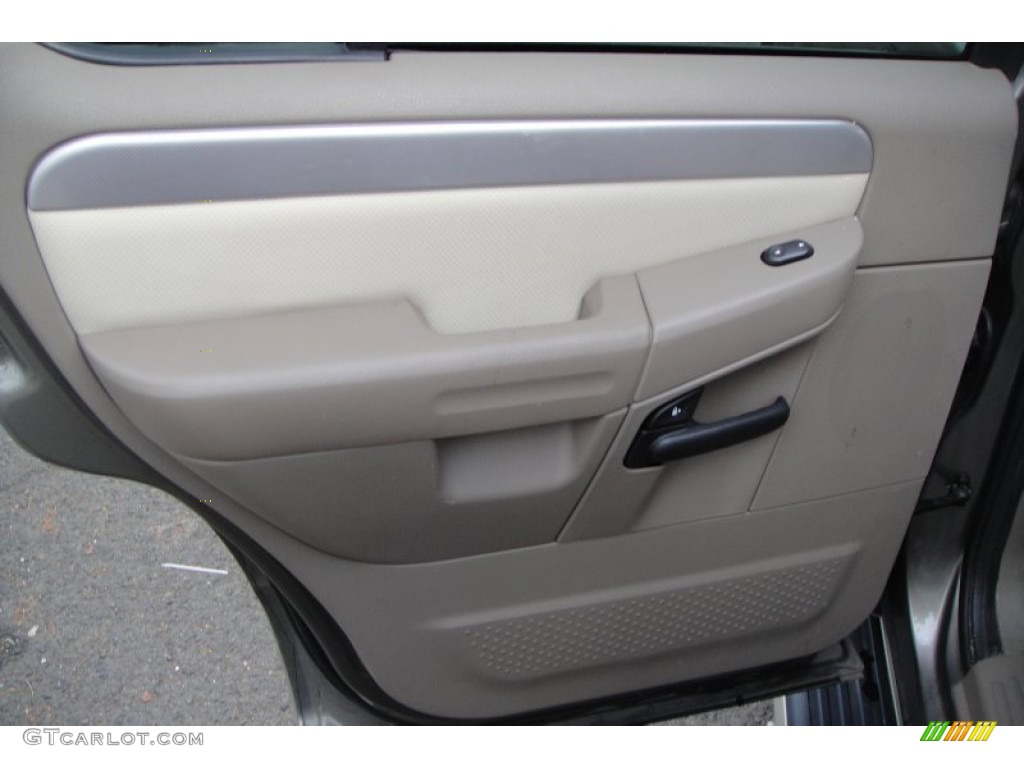 2004 Mountaineer V8 AWD - Mineral Gray Metallic / Medium Dark Parchment photo #17