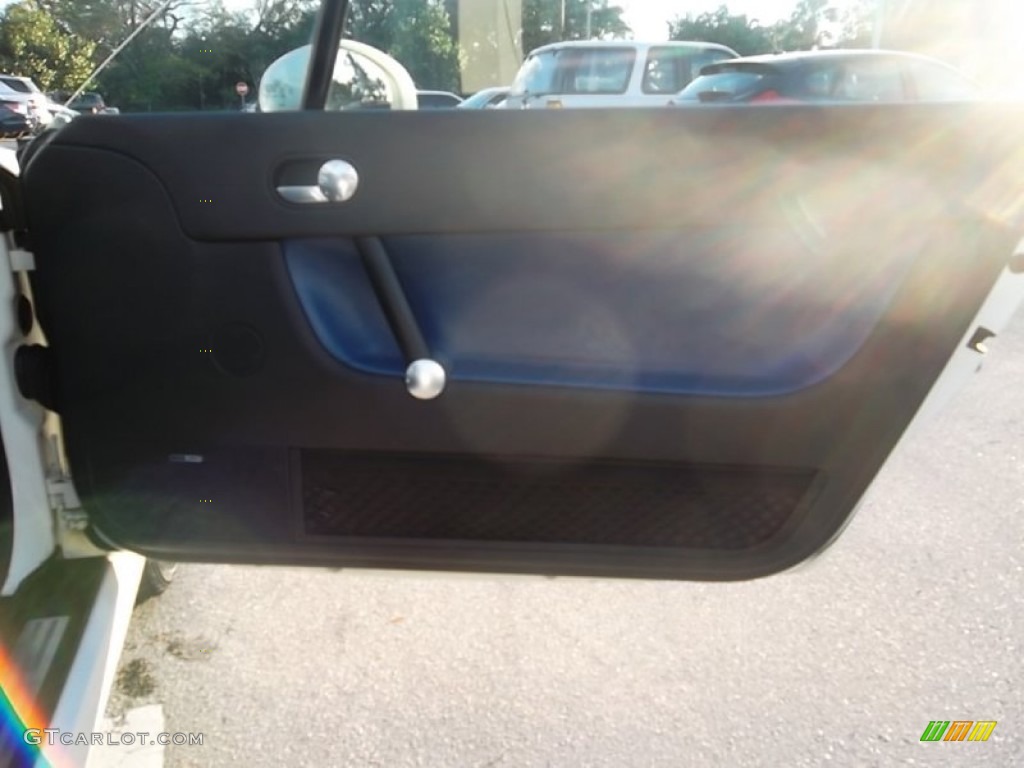 2005 Audi TT 1.8T Coupe Door Panel Photos