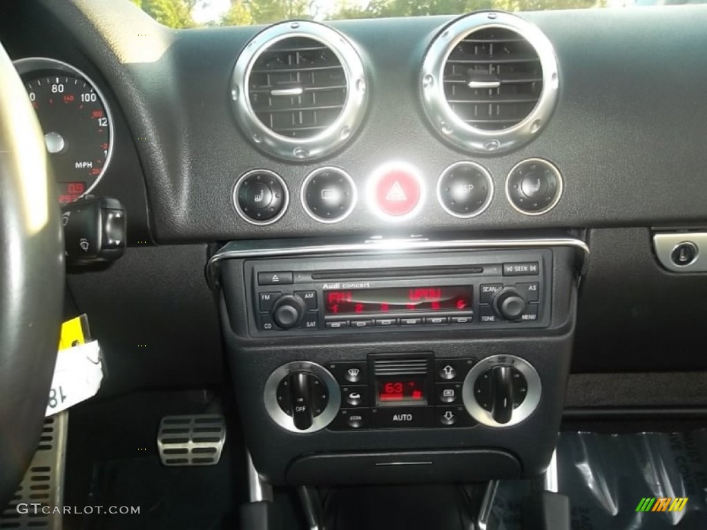 2005 Audi TT 1.8T Coupe Controls Photo #59509128
