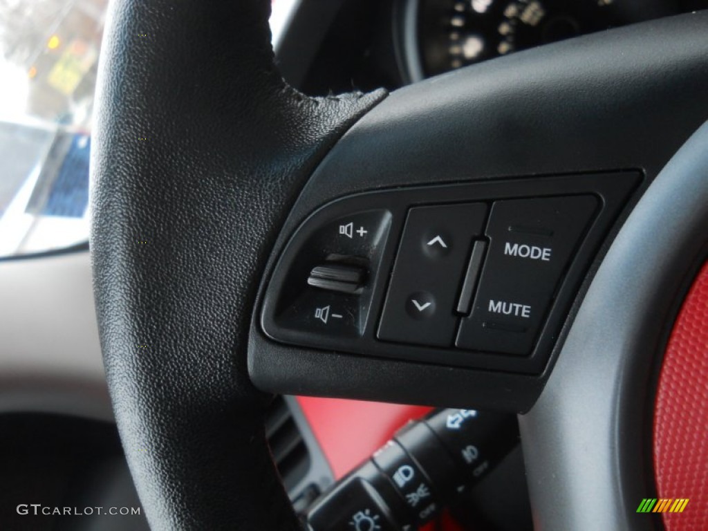 2010 Kia Soul Sport Controls Photo #59510568