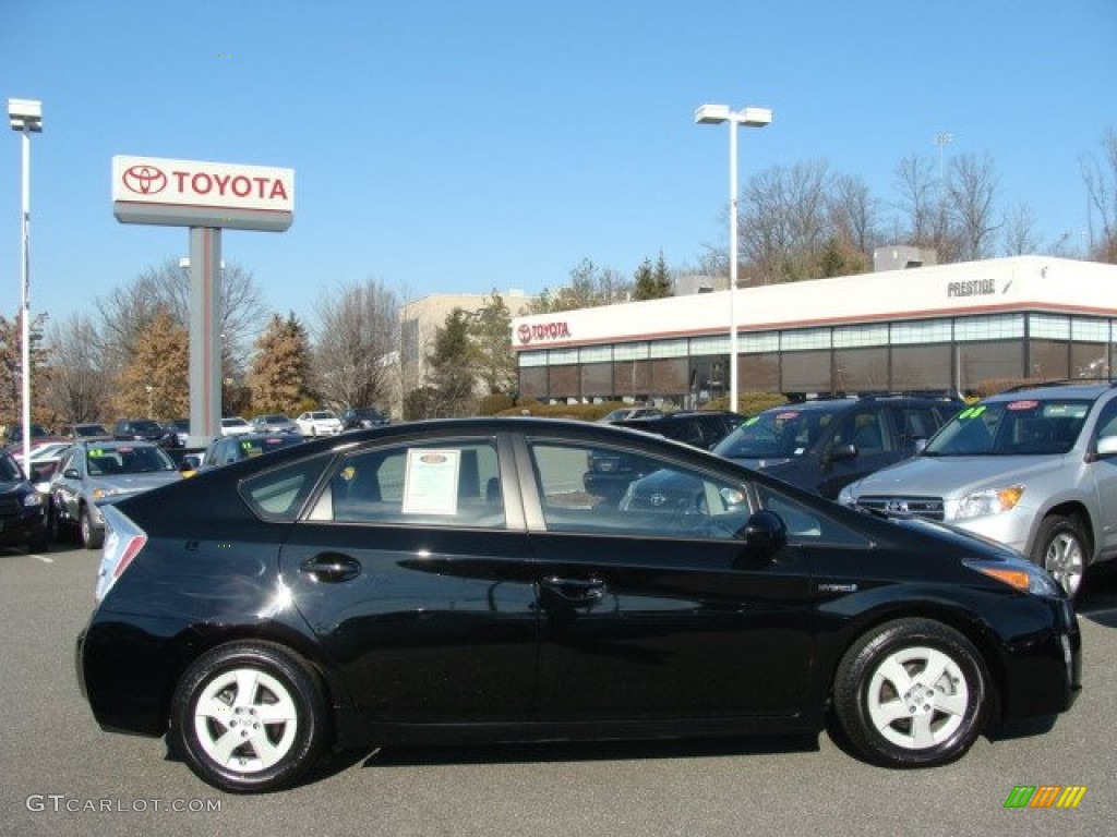 2010 Prius Hybrid IV - Black / Dark Gray photo #1