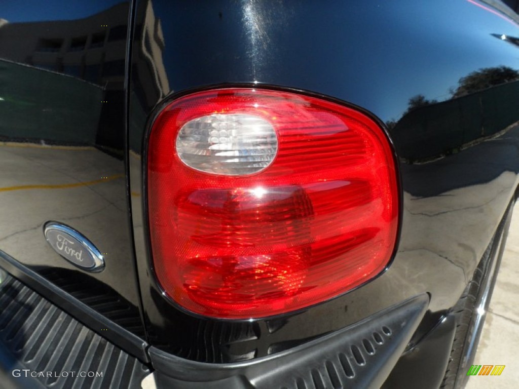 2000 F150 Harley Davidson Extended Cab - Black / Dark Graphite photo #16