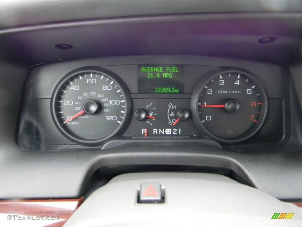 2011 Ford Crown Victoria LX Gauges Photo #59517933