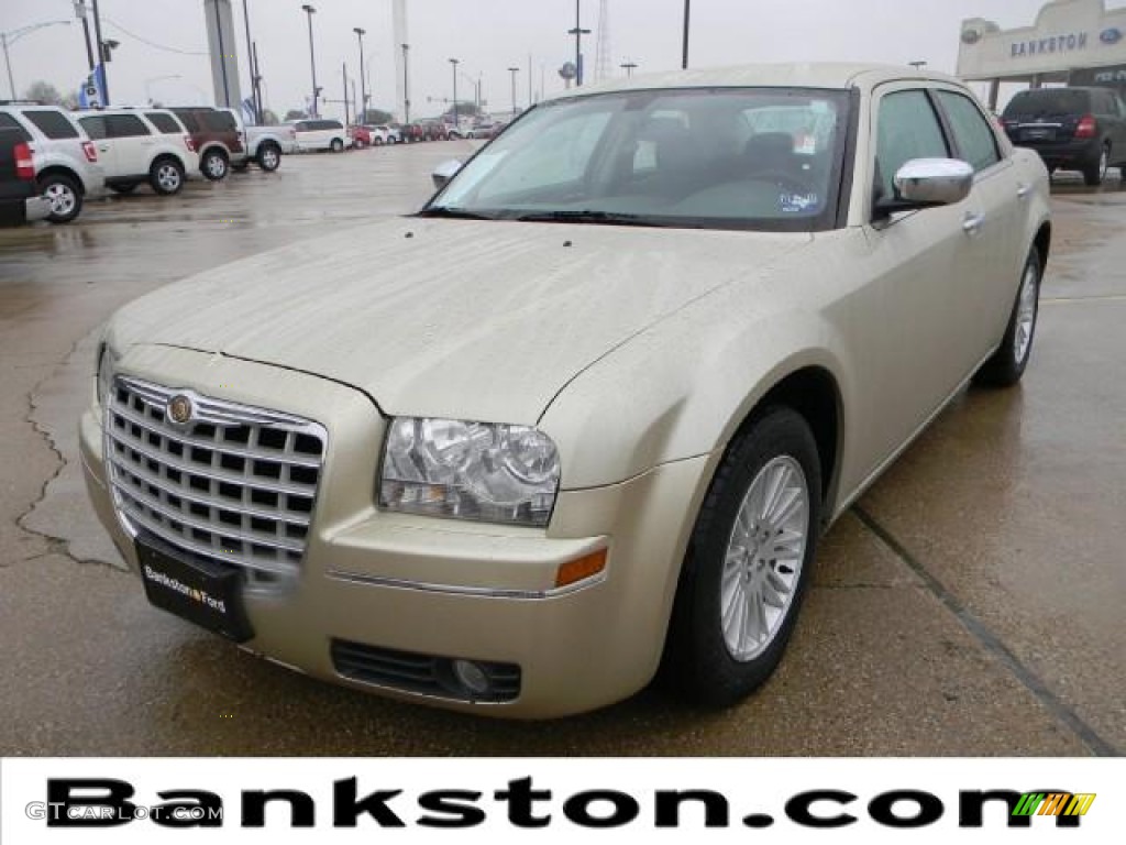 2010 300 Touring - White Gold Pearlcoat / Dark Khaki/Light Graystone photo #1