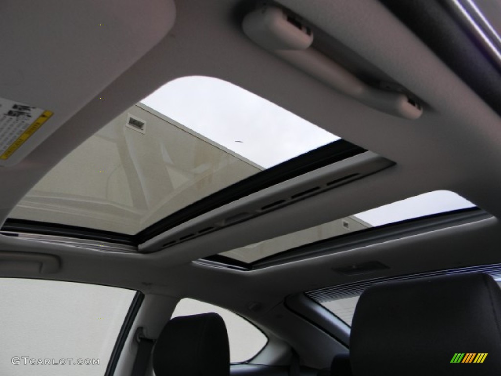 2010 Scion tC Standard tC Model Sunroof Photo #59519301