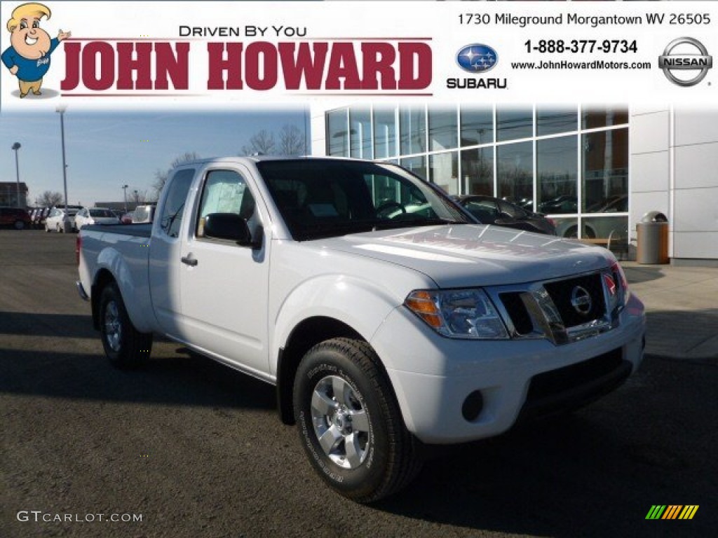 2012 Frontier SV V6 King Cab 4x4 - Avalanche White / Beige photo #1
