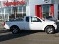 Avalanche White - Frontier SV V6 King Cab 4x4 Photo No. 8