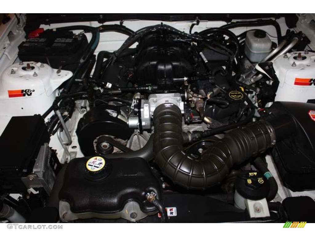2005 Mustang V6 Premium Coupe - Performance White / Dark Charcoal photo #21