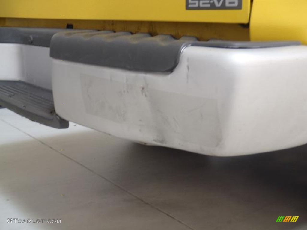 2002 Frontier SE Crew Cab - Solar Yellow / Charcoal photo #7