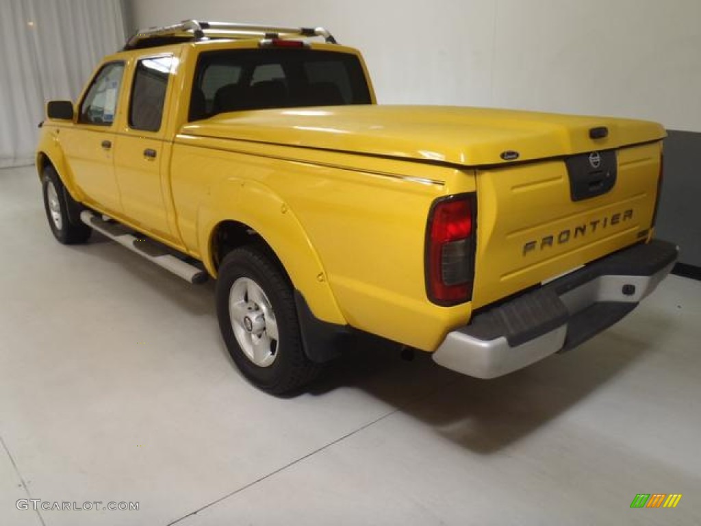 2002 Frontier SE Crew Cab - Solar Yellow / Charcoal photo #13