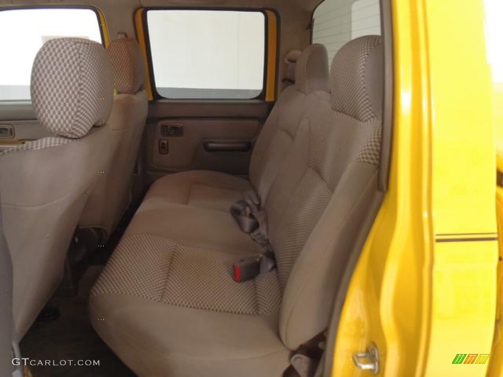 2002 Frontier SE Crew Cab - Solar Yellow / Charcoal photo #19