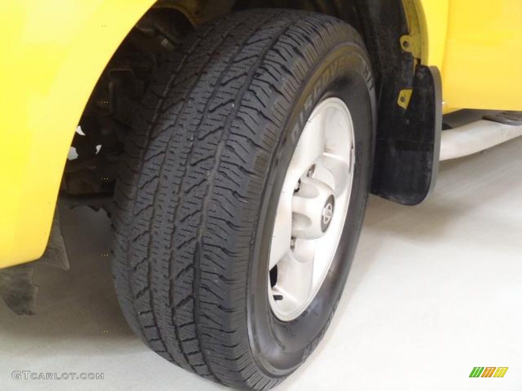 2002 Frontier SE Crew Cab - Solar Yellow / Charcoal photo #22
