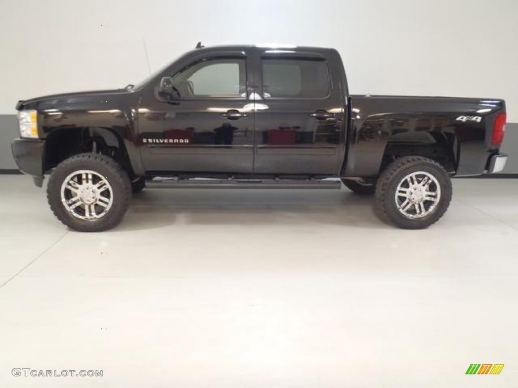 2008 Silverado 1500 LTZ Crew Cab 4x4 - Black / Light Cashmere/Ebony Accents photo #18