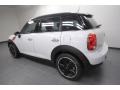 Light White - Cooper Countryman Photo No. 6