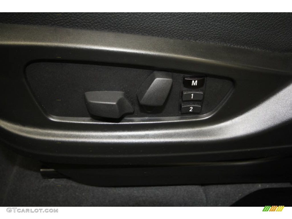 2011 X6 xDrive35i - Alpine White / Black photo #17