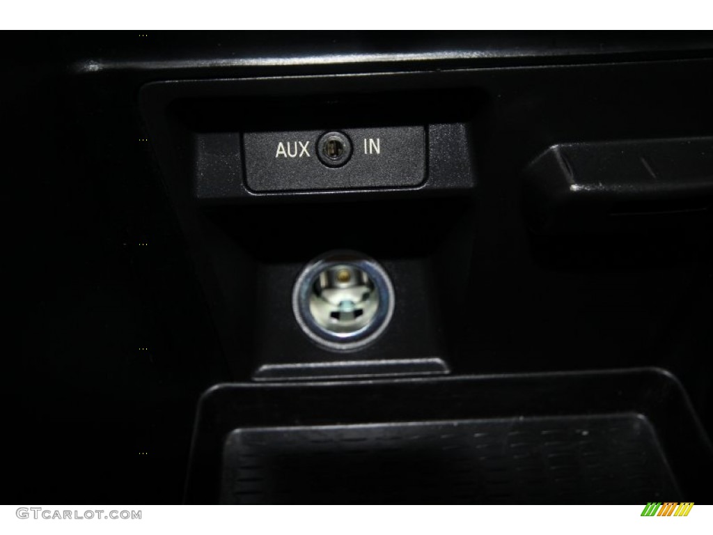 2011 X6 xDrive35i - Alpine White / Black photo #25