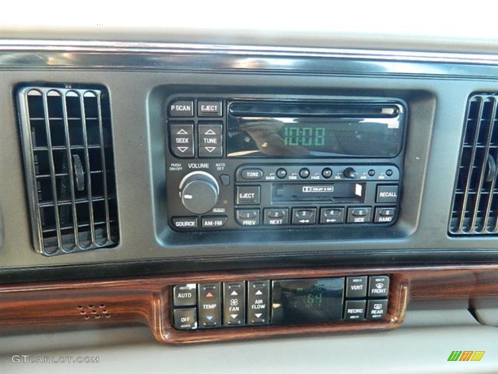 1998 Buick LeSabre Limited Audio System Photos