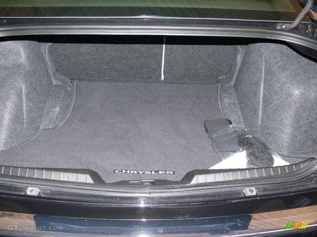 2009 Chrysler 300 C HEMI Heritage Edition Trunk Photo #59533177