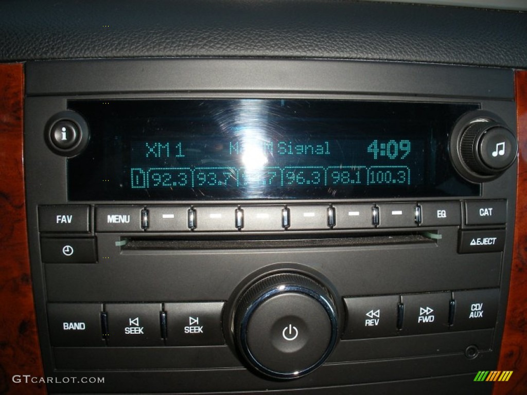 2011 Chevrolet Suburban LT 4x4 Audio System Photo #59538046