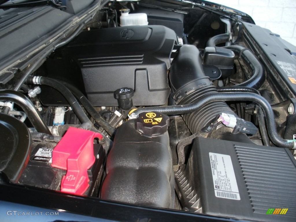 2011 Chevrolet Suburban LT 4x4 5.3 Liter OHV 16-Valve Flex-Fuel Vortec V8 Engine Photo #59538215