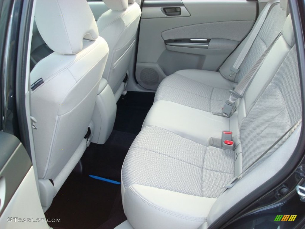 Platinum Interior 2012 Subaru Forester 2.5 X Photo #59540640