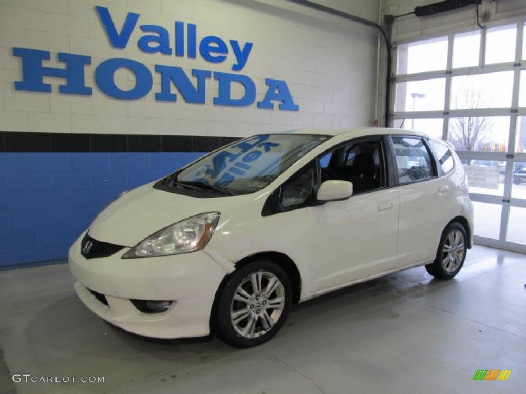 Taffeta White Honda Fit