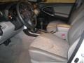Super White - RAV4 4WD Photo No. 14