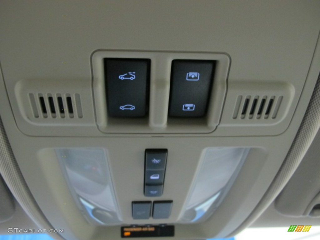 2011 Cadillac SRX 4 V6 Turbo AWD Controls Photo #59542676