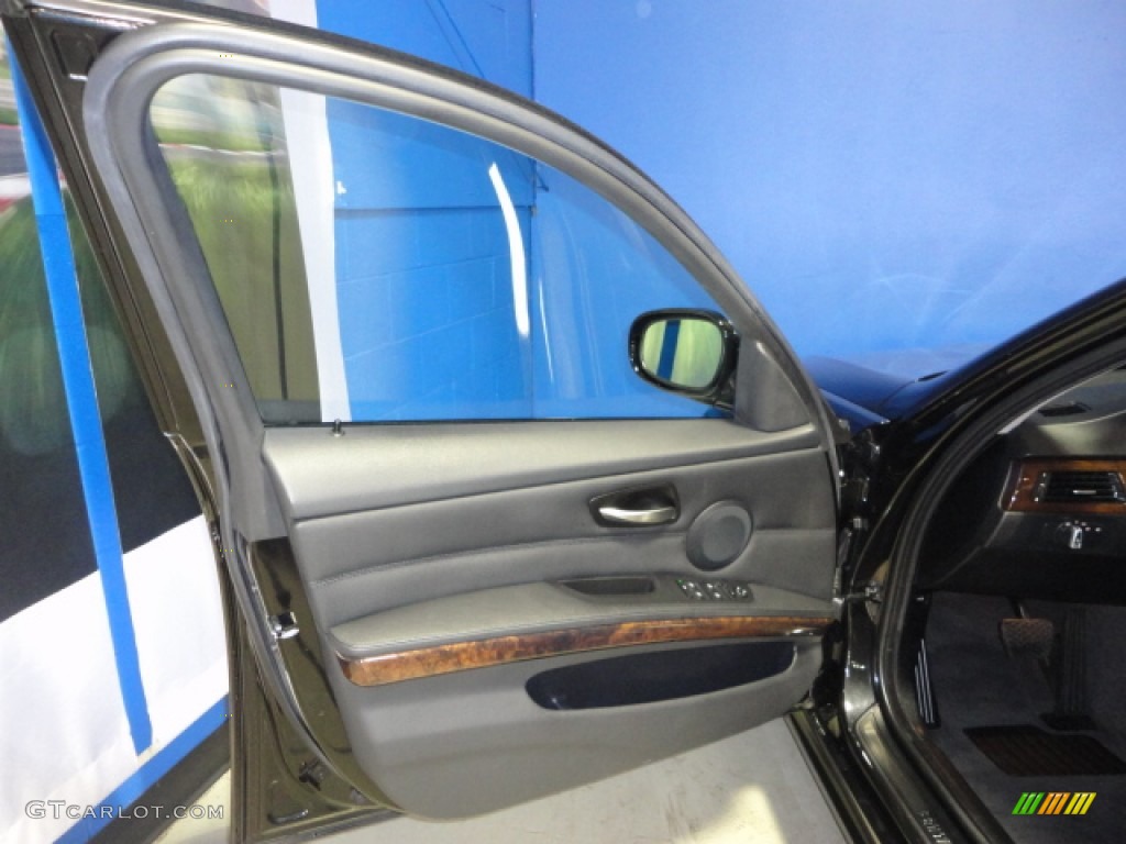 2010 3 Series 335i xDrive Sedan - Jet Black / Black photo #11