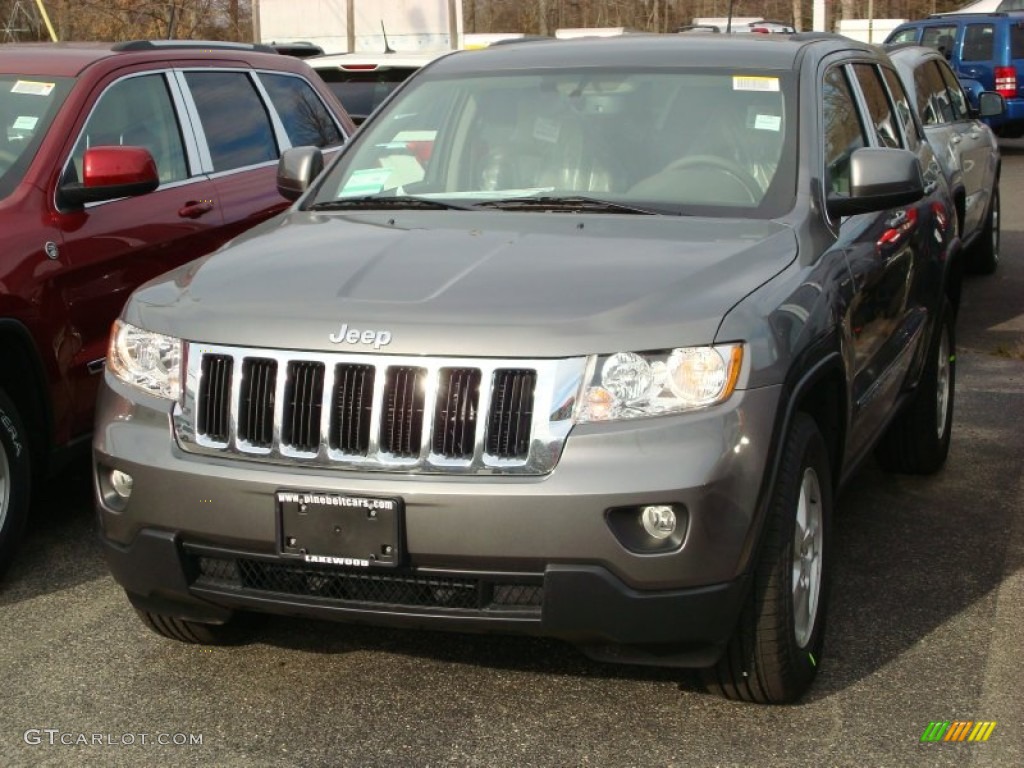 2012 Grand Cherokee Laredo 4x4 - Mineral Gray Metallic / Dark Graystone/Medium Graystone photo #1