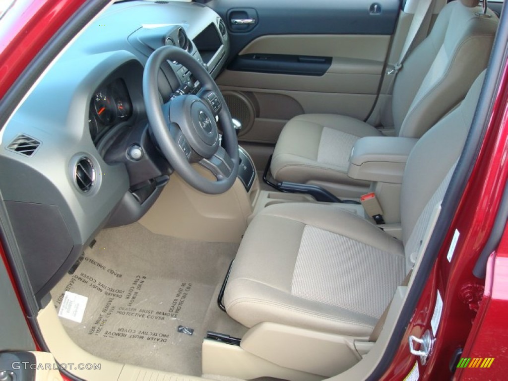 Dark Slate Gray/Light Pebble Beige Interior 2012 Jeep Patriot Sport 4x4 Photo #59551522