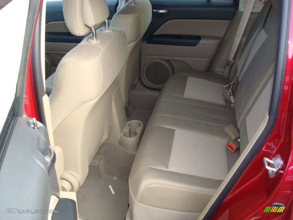 Dark Slate Gray/Light Pebble Beige Interior 2012 Jeep Patriot Sport 4x4 Photo #59551530