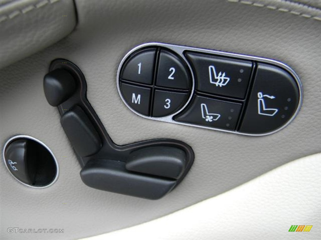 2011 Mercedes-Benz SL 550 Roadster Controls Photo #59552685