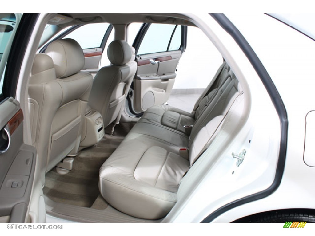 Shale Interior 2005 Cadillac DeVille Sedan Photo #59552739