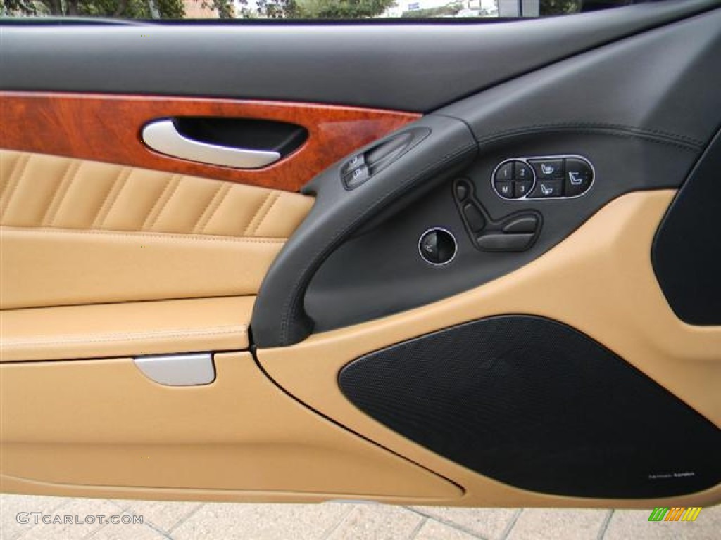 2009 Mercedes-Benz SL 63 AMG Roadster designo Sand/Black Door Panel Photo #59553189