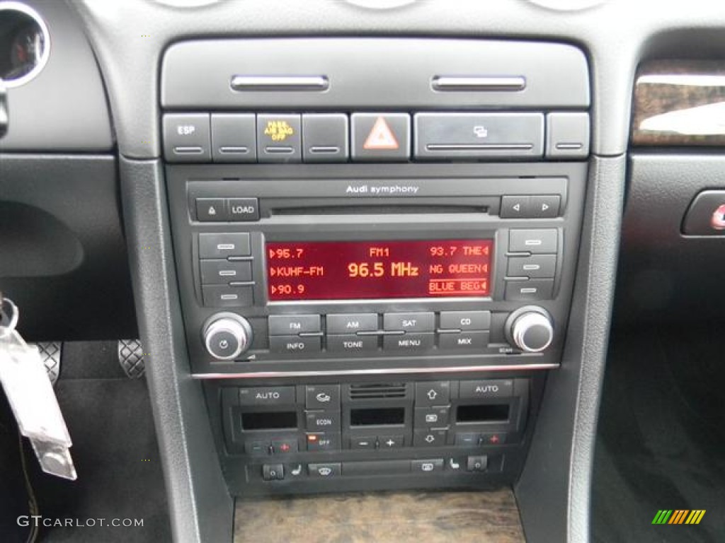 2008 Audi S4 4.2 quattro Cabriolet Audio System Photos