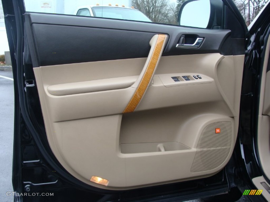 2010 Toyota Highlander Hybrid Limited 4WD Door Panel Photos