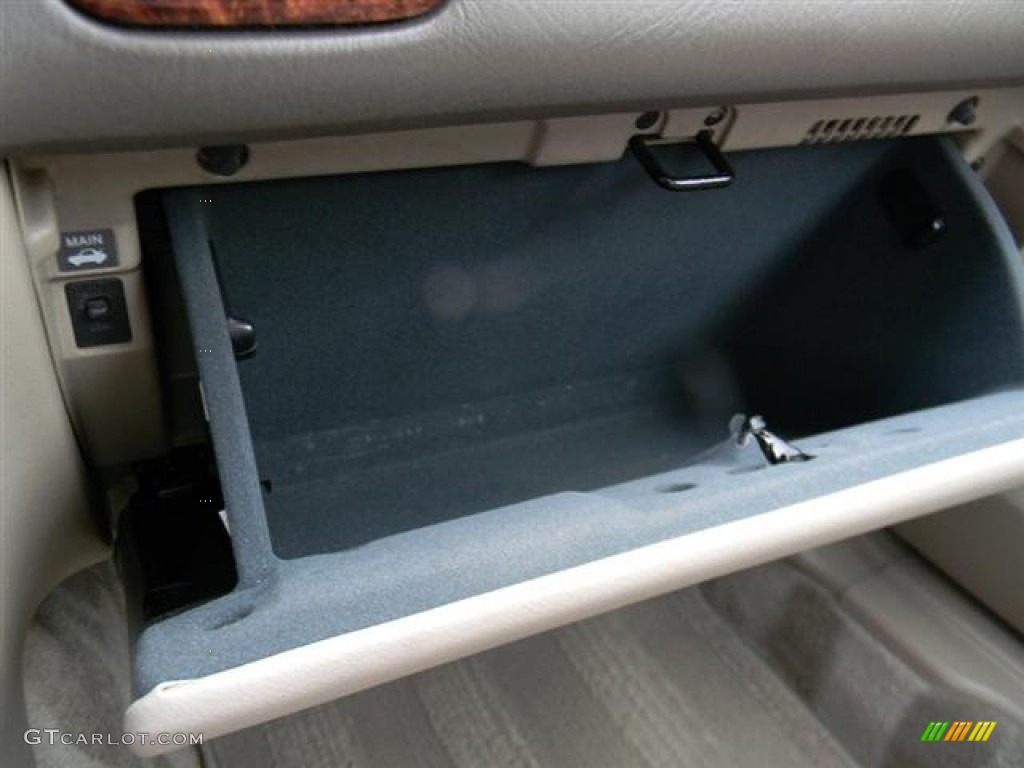 2003 Acura CL 3.2 Type S Glove Box Photo #59557434