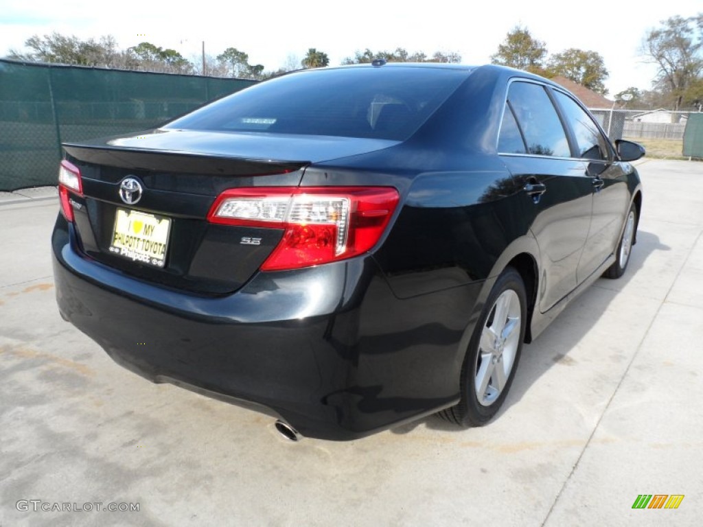 2012 Camry SE - Attitude Black Metallic / Black photo #3