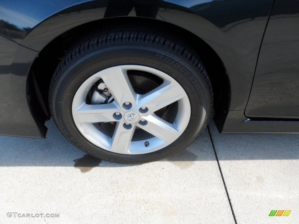 2012 Camry SE - Attitude Black Metallic / Black photo #11