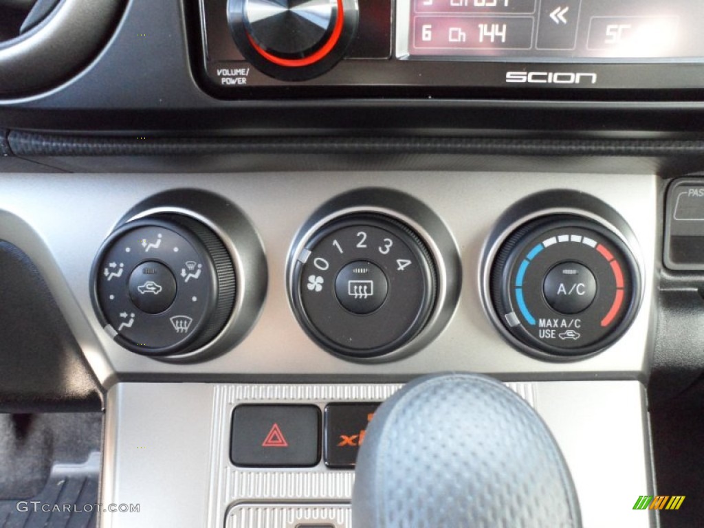 2012 Scion xB Release Series 9.0 Controls Photo #59563679