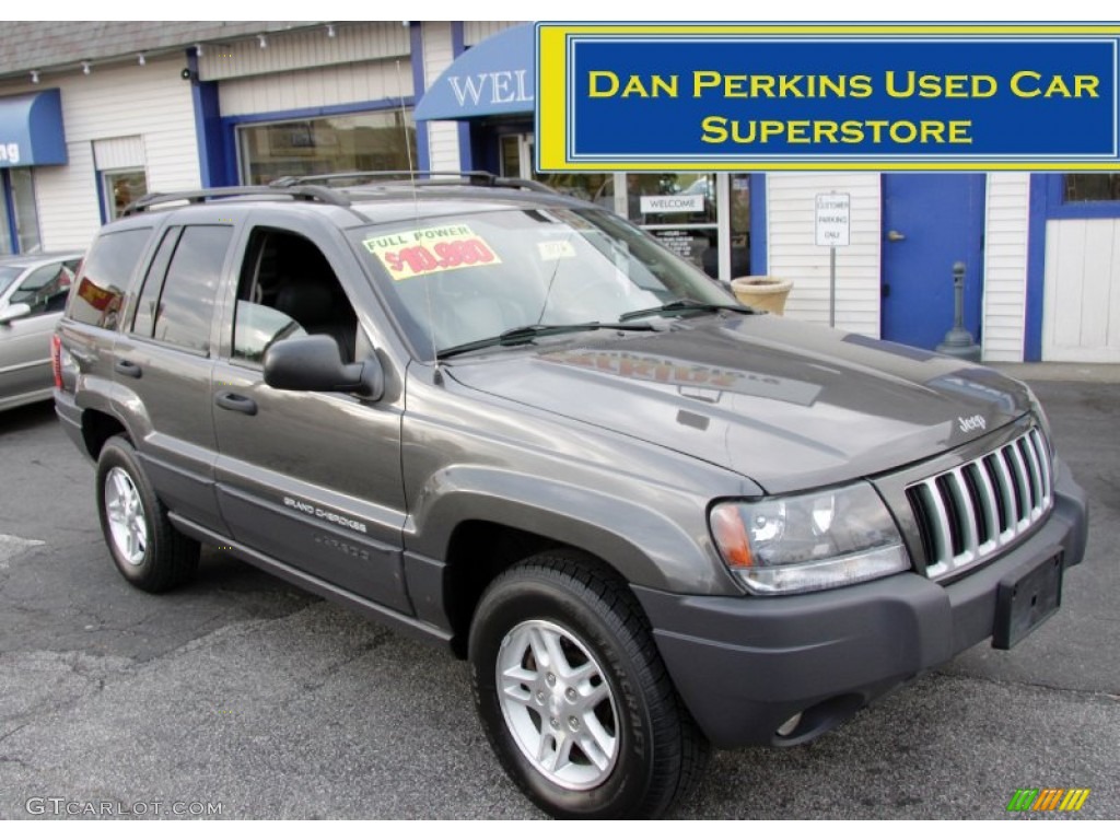 Dark Khaki Pearl Jeep Grand Cherokee