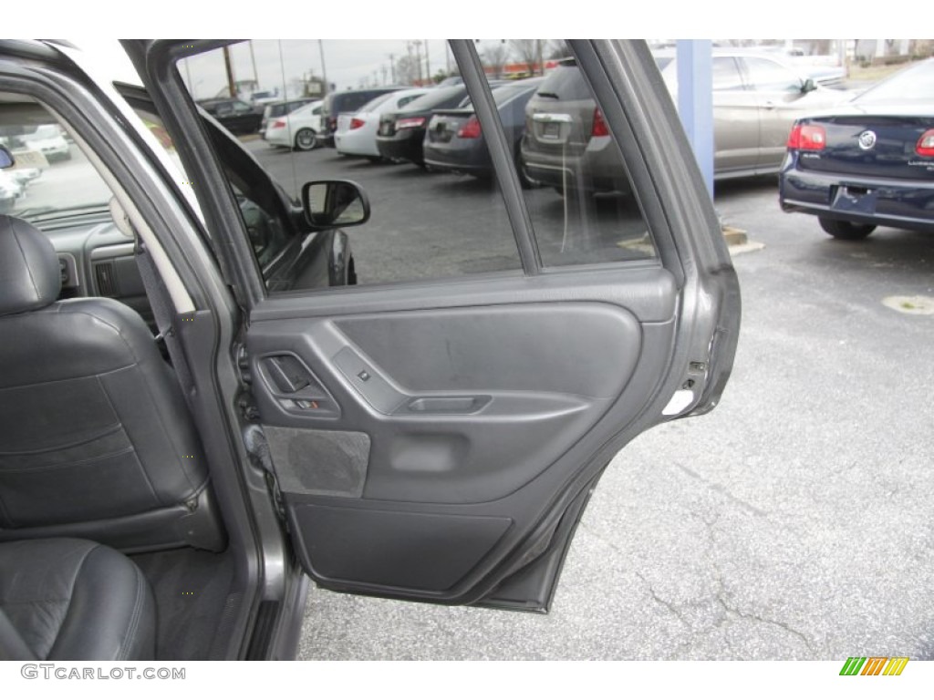 2004 Grand Cherokee Laredo 4x4 - Dark Khaki Pearl / Dark Slate Gray photo #17