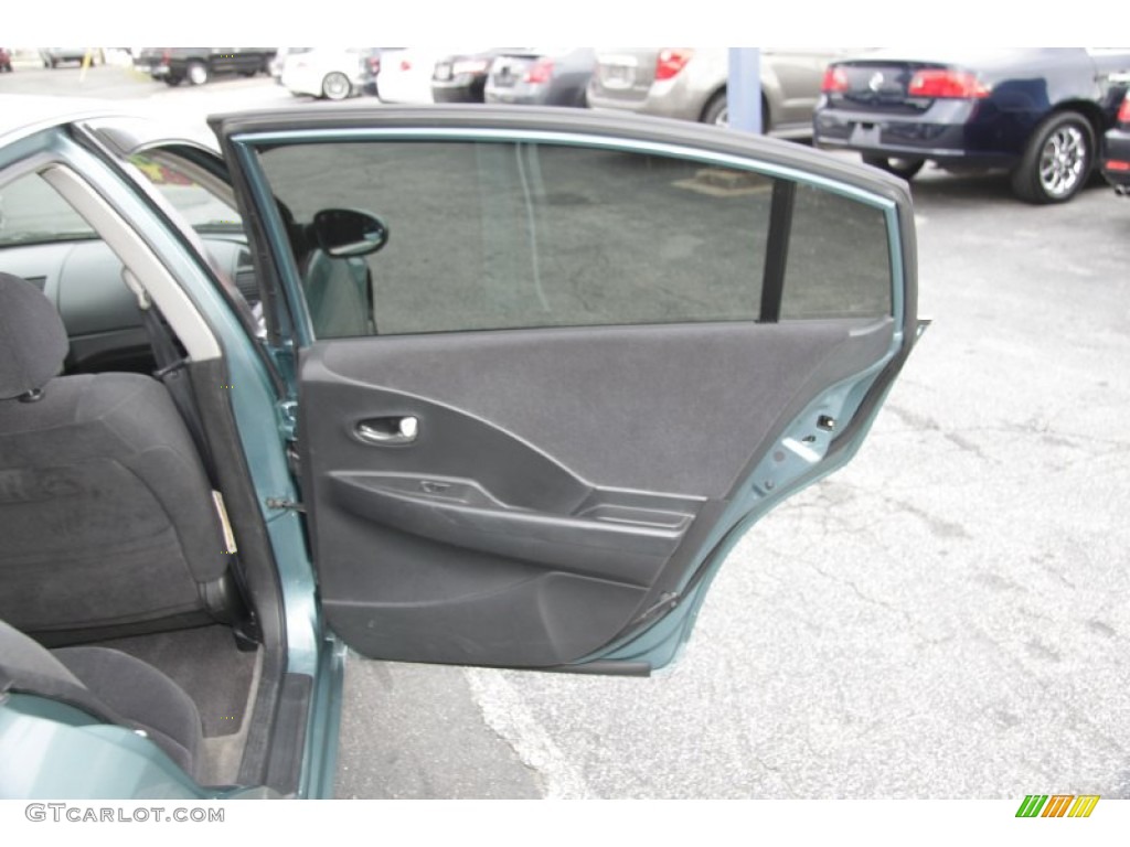 2002 Altima 2.5 S - Seascape Light Blue / Charcoal Black photo #17
