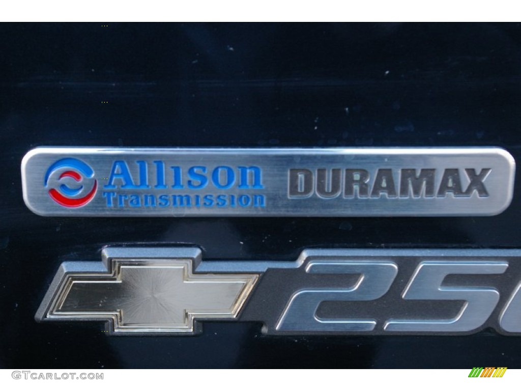 2006 Chevrolet Silverado 2500HD Work Truck Regular Cab 4x4 Plow Truck Marks and Logos Photos