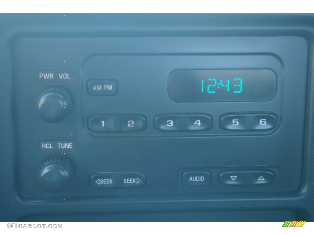 2006 Chevrolet Silverado 2500HD Work Truck Regular Cab 4x4 Plow Truck Audio System Photos
