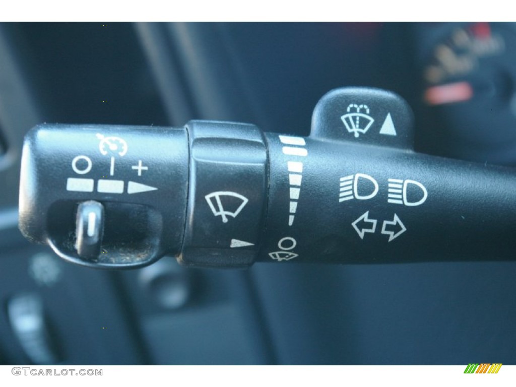 2006 Chevrolet Silverado 2500HD Work Truck Regular Cab 4x4 Plow Truck Controls Photos