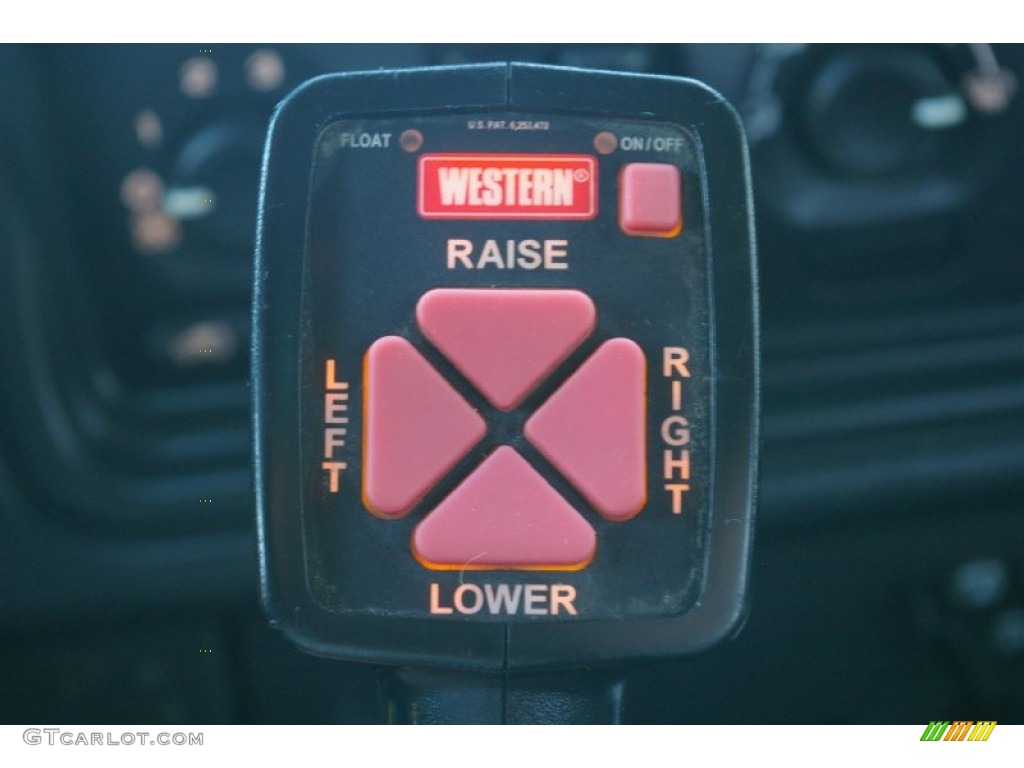 2006 Silverado 2500HD Work Truck Regular Cab 4x4 Plow Truck - Black / Dark Charcoal photo #11